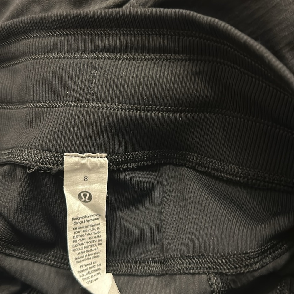 Lululemon pants - Picture 6 of 8